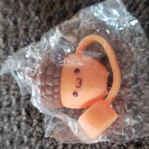 Acorn straw topper NEW